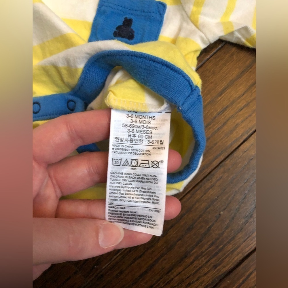 BabyGap Bundle x2: Boys 3-6M Long-Sleeve One-Pieces Yellow/Blue Stripes - EUC!! - Picture 5 of 10